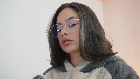 hawaiibliss_18 online show from 5, 2, 2026