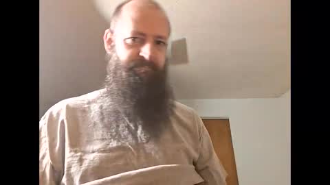 Snapshot of hawktalon007 chatting on 11, 11, 2025 Robert online show from 11, 11, 2025