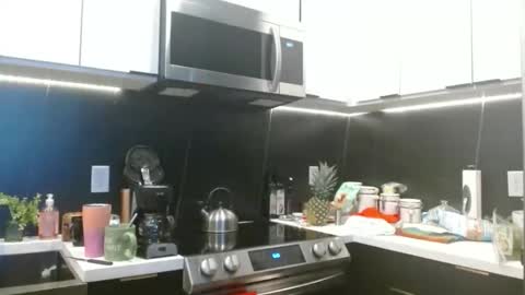 Snapshot of hazel_skye chatting on 6, 2, 2026 Hazel online show from 6, 2, 2026