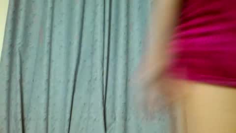 Snapshot of hazel_tess chatting on 18, 11, 2025 hazel_tess online show from 18, 11, 2025