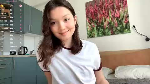 Snapshot of hazelhartshorn chatting on 30, 6, 2026 Kira online show from 30, 6, 2026