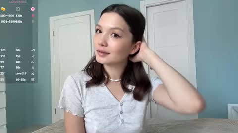 Snapshot of hazelhartshorn chatting on 19, 7, 2026 Kira online show from 19, 7, 2026