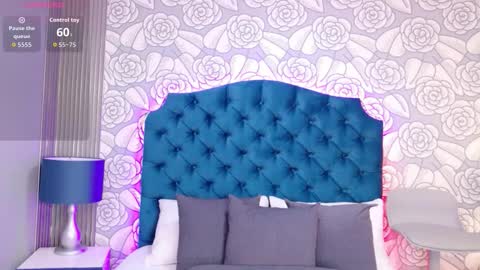 HazelMoret online show from 10, 2, 2026