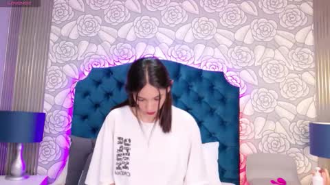 HazelMoret online show from 11, 2, 2026