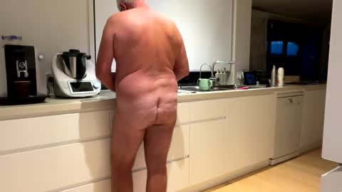 Snapshot of hb2283 chatting on 3, 12, 2024 h babe online show from 3, 12, 2024