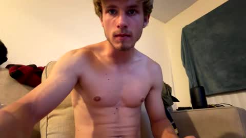 Snapshot of healthiest_cock chatting on 6, 8, 2026 healthiest_cock online show from 6, 8, 2026