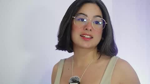 hearmymoans_18 online show from 7, 1, 2026