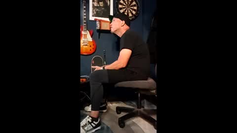 hecatoncheires187420 online show from 8, 2, 2026