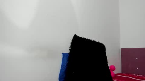 heellboy_ online show from 23, 12, 2025