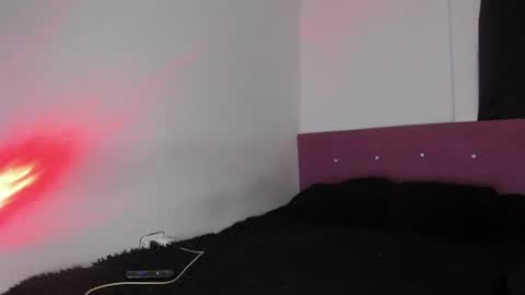 heellboy_ online show from 28, 7, 2026