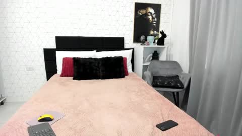 Snapshot of heidixcutie chatting on 9, 6, 2026 Heidi online show from 9, 6, 2026
