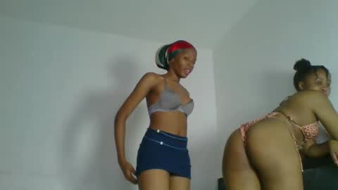 Snapshot of heilybunny chatting on 5, 5, 2026 heilybunny online show from 5, 5, 2026