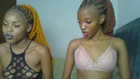 Snapshot of heilybunny chatting on 8, 5, 2026 heilybunny online show from 8, 5, 2026