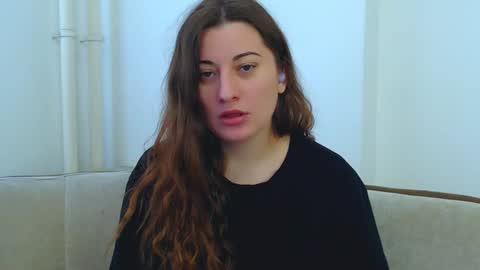 helen_adams_ online show from 6, 2, 2025