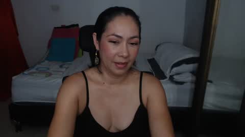 Snapshot of helen_lya chatting on 16, 7, 2026 Helen online show from 16, 7, 2026