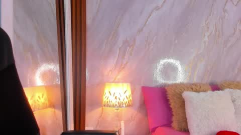 Helena Santos  online show from 20, 2, 2026