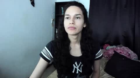 Snapshot of helena_spellman chatting on 3, 10, 2025 helena_spellman online show from 3, 10, 2025