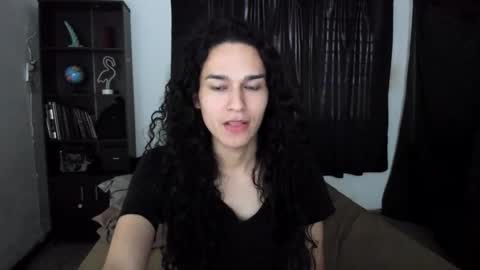 helena_spellman online show from 7, 4, 2026