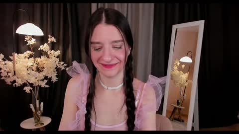 Snapshot of helentasty_ chatting on 1, 2, 2025 Helen online show from 1, 2, 2025