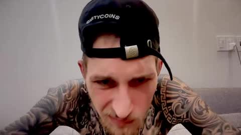 hellacozy online show from 17, 4, 2026