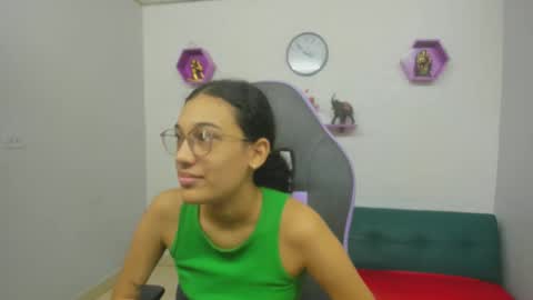 Snapshot of hellen_queensex chatting on 15, 2, 2025 hellen_queensex online show from 15, 2, 2025