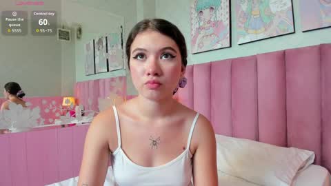 Snapshot of hellencute18_ chatting on 22, 5, 2026 online show from 22, 5, 2026