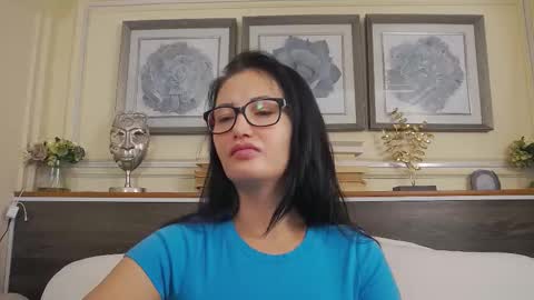    online show from 14, 11, 2025