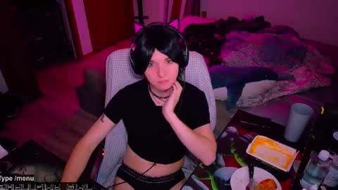 Hayley online show from 11, 11, 2025