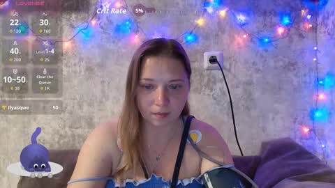 Snapshot of hello_x_pussy chatting on 30, 9, 2025 Mila online show from 30, 9, 2025