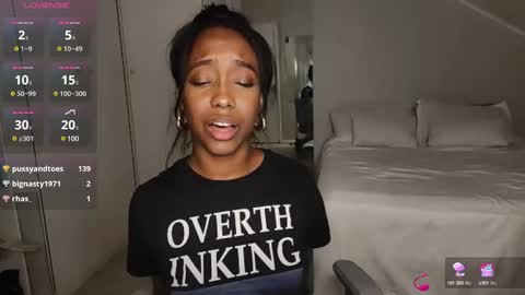 Snapshot of hellsd97 chatting on 5, 12, 2024 hellsd97 online show from 5, 12, 2024