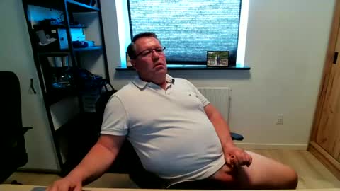 henrikrp1971 online show from 19, 6, 2026