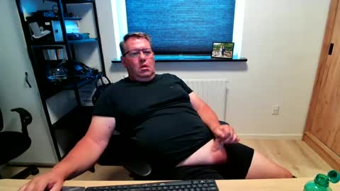 henrikrp1971 online show from 2, 7, 2026