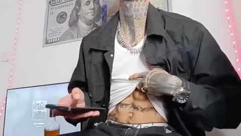 Snapshot of henzzeld420 chatting on 14, 3, 2026 Henzeld online show from 14, 3, 2026