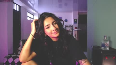 Snapshot of hera_069 chatting on 7, 6, 2026 Hello I am Valentina independent Colombian model I love sensuality and pleasure welcome online show from 7, 6, 2026
