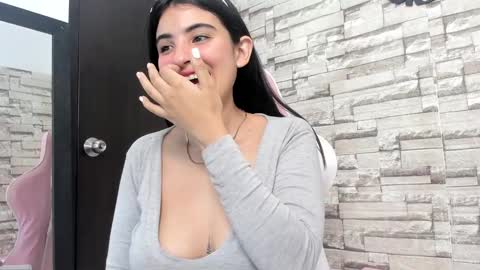 hera_elis online show from 31, 12, 2024