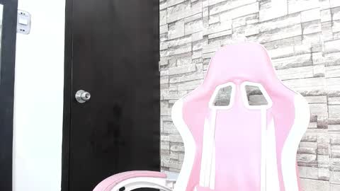 hera_elis online show from 11, 1, 2025