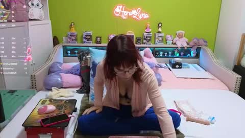 HeraLuna  online show from 10, 3, 2026