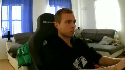 John Pearl online show from 4, 3, 2026