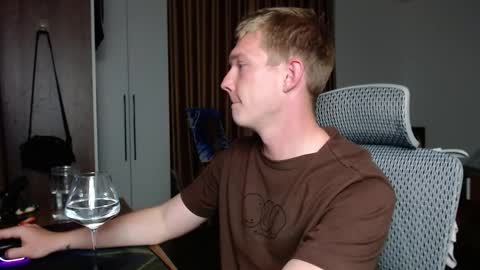 Gregblonde  Alextattoo online show from 27, 9, 2025