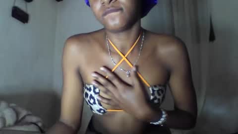 Snapshot of herina69 chatting on 17, 5, 2026 herina69 online show from 17, 5, 2026