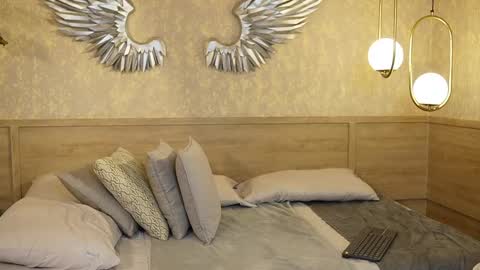 Hermione Scott online show from 17, 1, 2025