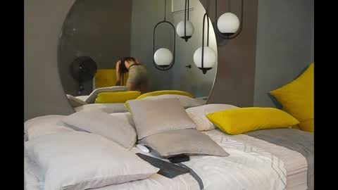 Hermione Scott online show from 1, 2, 2025