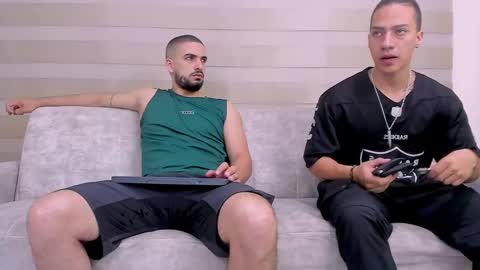 Snapshot of heteros_men chatting on 8, 3, 2025 heteros men online show from 8, 3, 2025