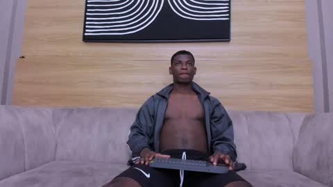 Snapshot of heteros_men chatting on 17, 10, 2025 heteros men online show from 17, 10, 2025