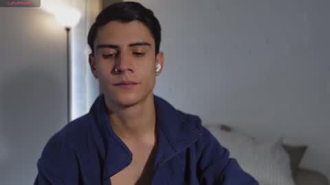 Snapshot of hey_cesard chatting on 28, 2, 2026 hey_cesard online show from 28, 2, 2026