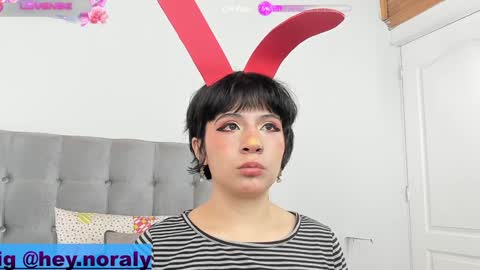 Snapshot of hey_noraly chatting on 17, 1, 2025 Noraly online show from 17, 1, 2025