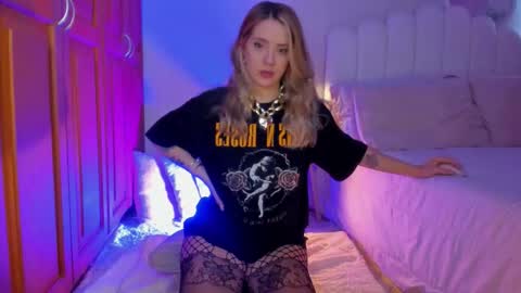 Martina Ricci Show schedule Monday to Friday 8am colombia time I work some weekends  online show from 11, 2, 2026