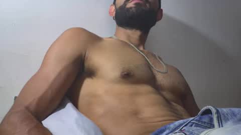 hideonbush online show from 11, 4, 2026