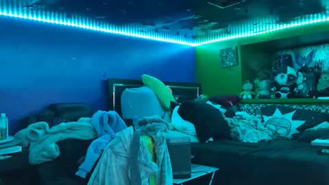 HiGHNESS CANNA online show from 8, 2, 2026