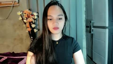 hilarymolly online show from 11, 3, 2026